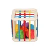 cubo-clasificador-formas-sensorial-bebe-2.jpg Cubo clasificador de formas con barras de colores y piezas geométricas en su interior